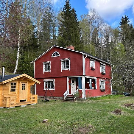 Charmig Villa Med Bastu Och Snabbt Wifi Långav 외부 사진